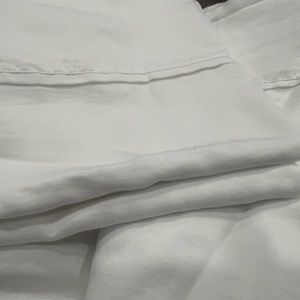 67% cotton, 33% polyester, 60 x 80 +15”  white, made in India